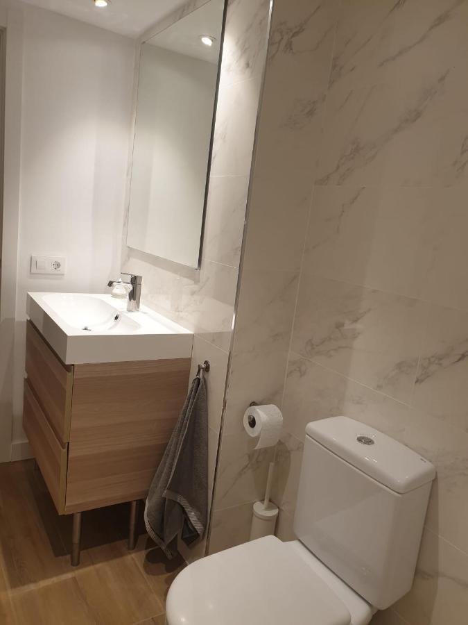 Maxx Apartamento Салоу Экстерьер фото